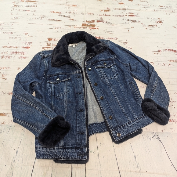 Good American Lux Faux Fur Lined Denim Jacket. - Picture 7 of 8